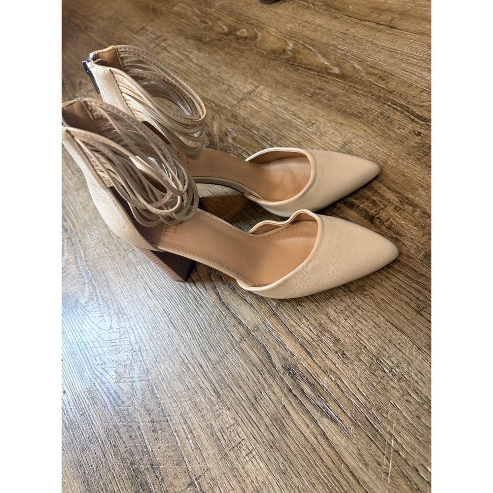Oasis Society Quinn Cream Caged Ankle Block Heel Pointed Toe Pumps Size 8.5